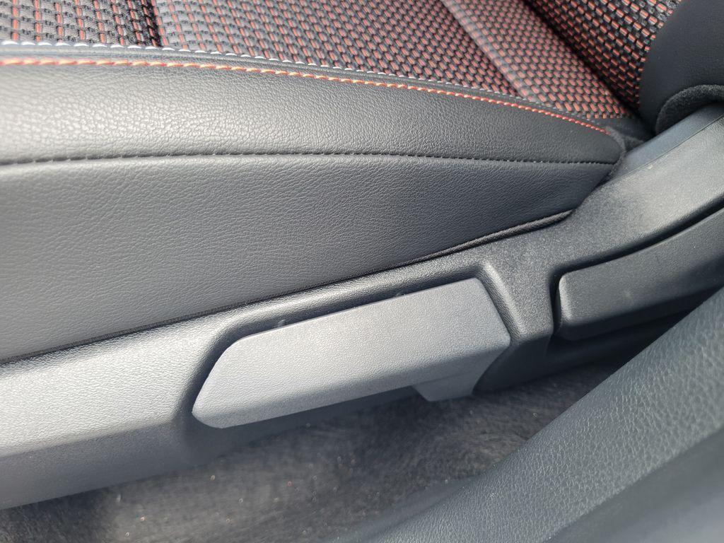 new 2025 Nissan Kicks car, priced at $29,660