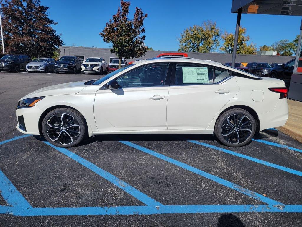 new 2025 Nissan Altima car, priced at $33,480