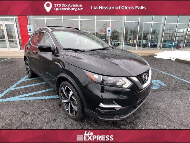 used 2020 Nissan Rogue Sport car, priced at $18,989