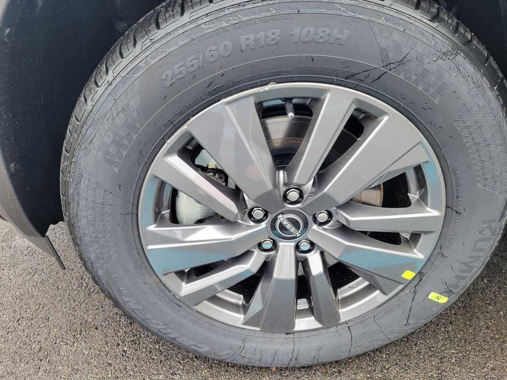 new 2025 Nissan Pathfinder car, priced at $34,925