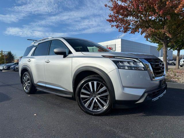 used 2022 Nissan Pathfinder car, priced at $33,899