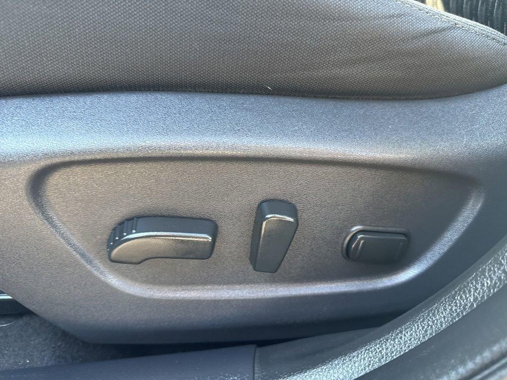 used 2020 Nissan Rogue car, priced at $17,942