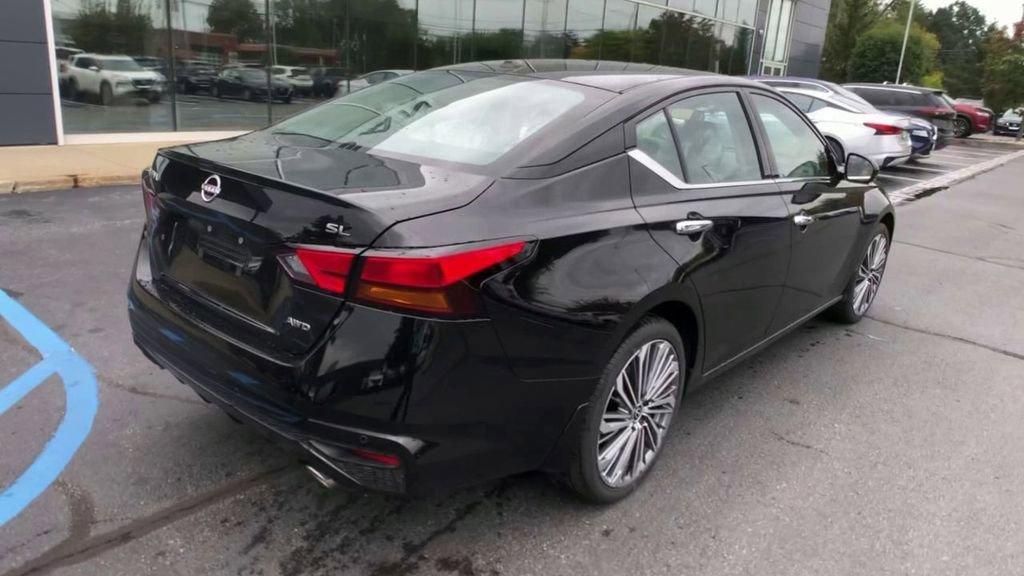 new 2025 Nissan Altima car, priced at $37,285