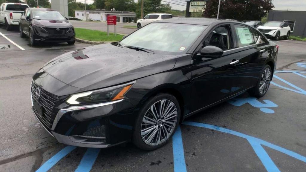 new 2025 Nissan Altima car, priced at $37,285