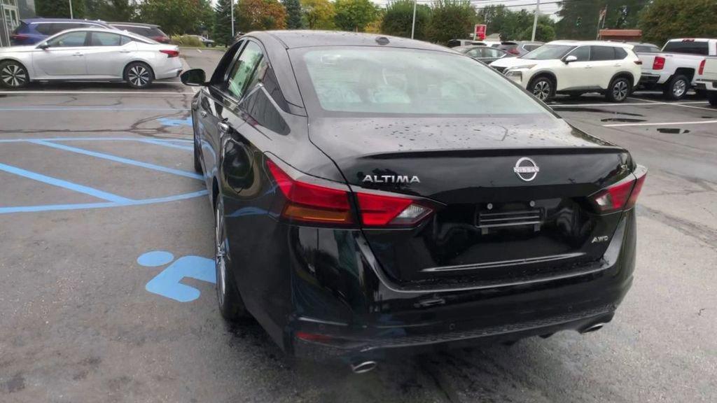 new 2025 Nissan Altima car, priced at $37,285