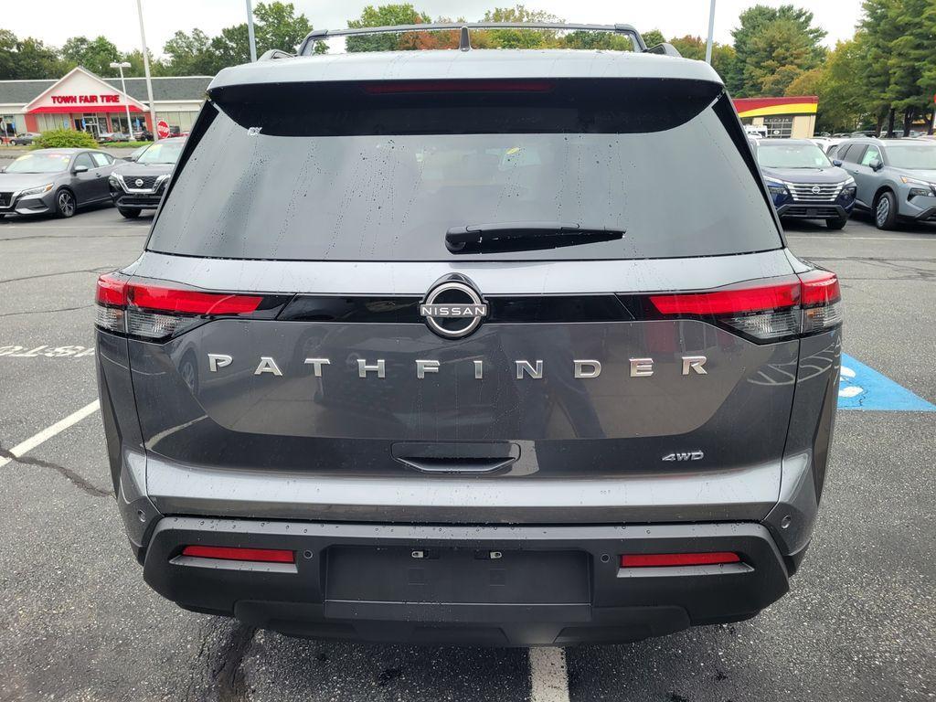 new 2025 Nissan Pathfinder car, priced at $36,572