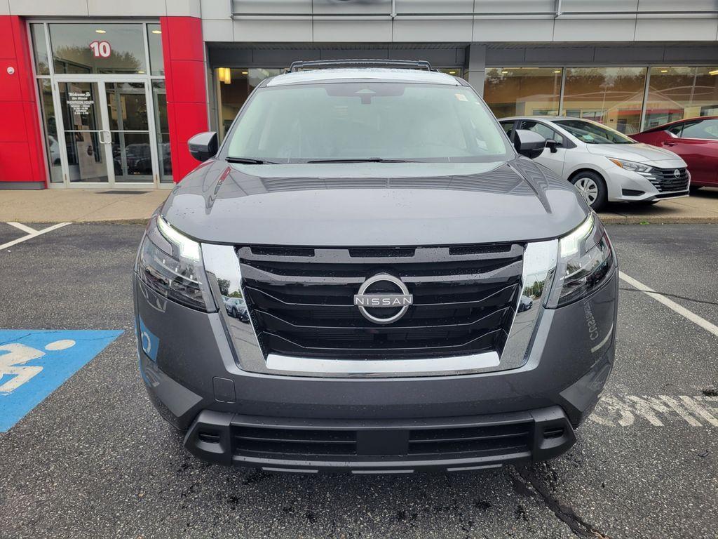 new 2025 Nissan Pathfinder car, priced at $36,572