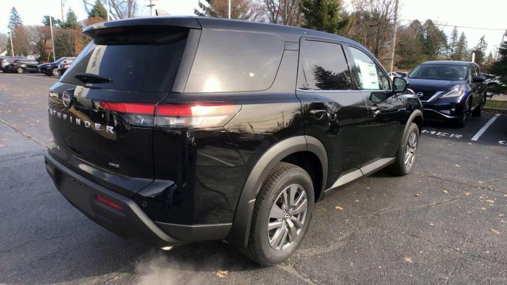 new 2025 Nissan Pathfinder car, priced at $37,360