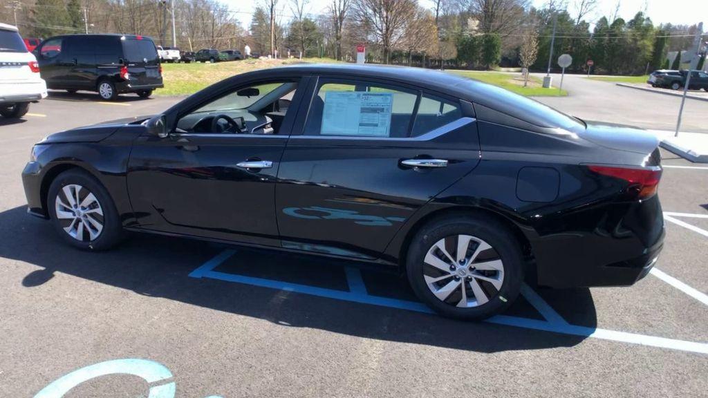new 2025 Nissan Altima car, priced at $28,505
