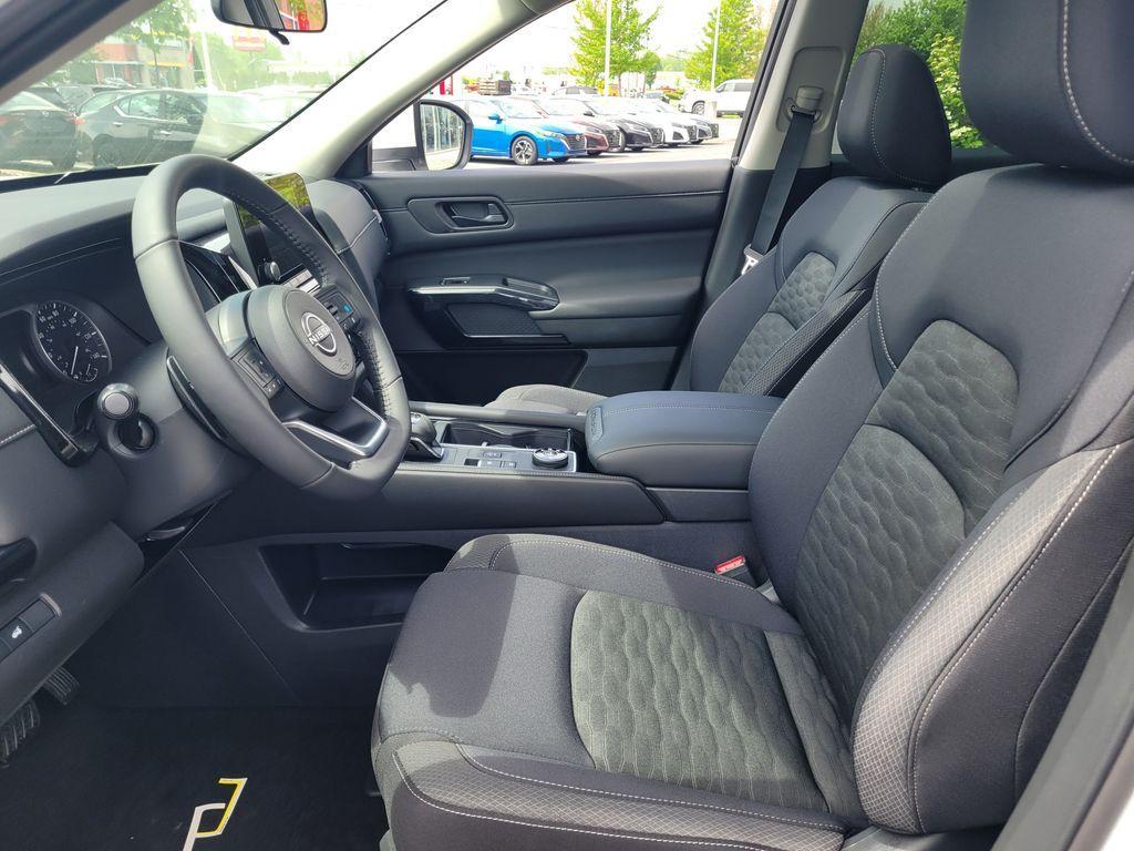 new 2025 Nissan Pathfinder car, priced at $41,855