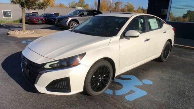 new 2025 Nissan Altima car, priced at $32,390