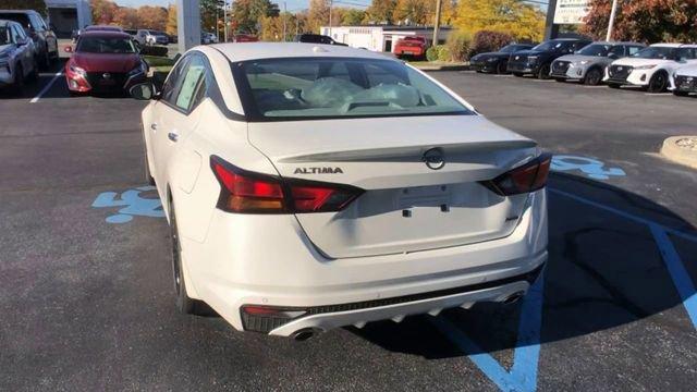 new 2025 Nissan Altima car, priced at $32,390