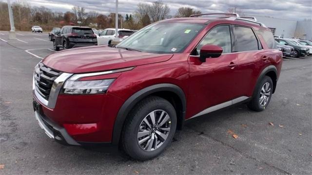 new 2024 Nissan Pathfinder car, priced at $44,735