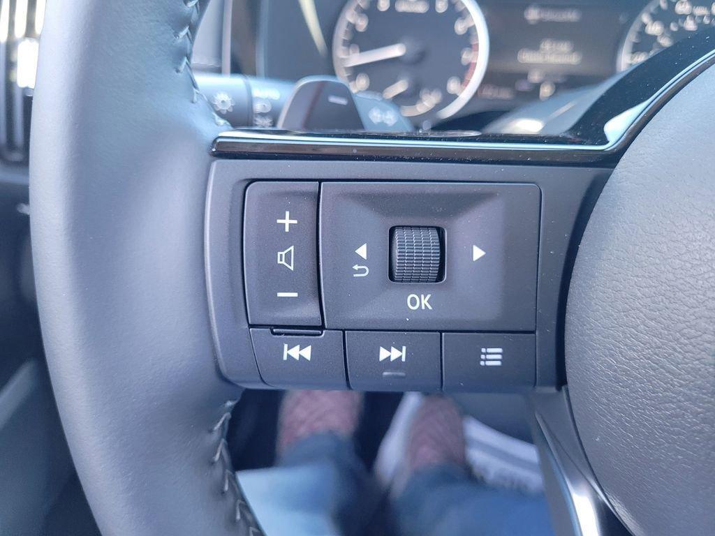 new 2025 Nissan Pathfinder car, priced at $43,845