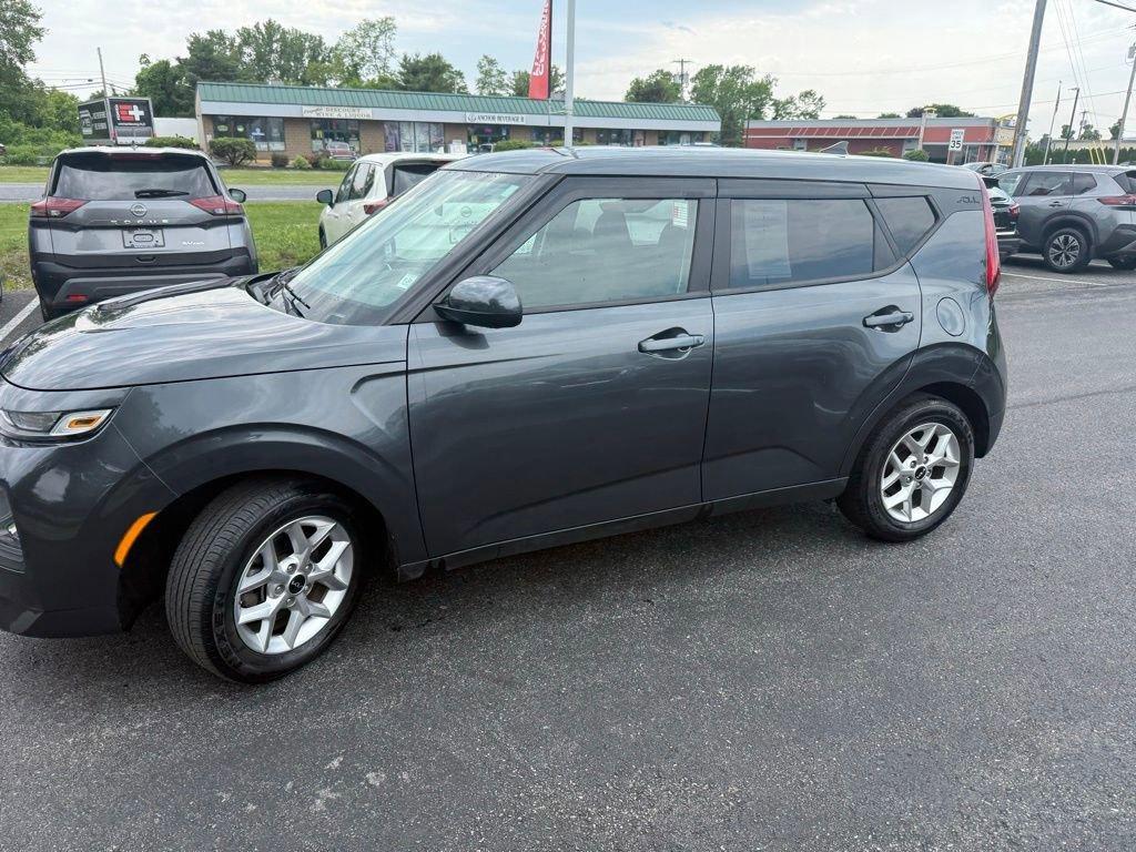 used 2022 Kia Soul car, priced at $19,242