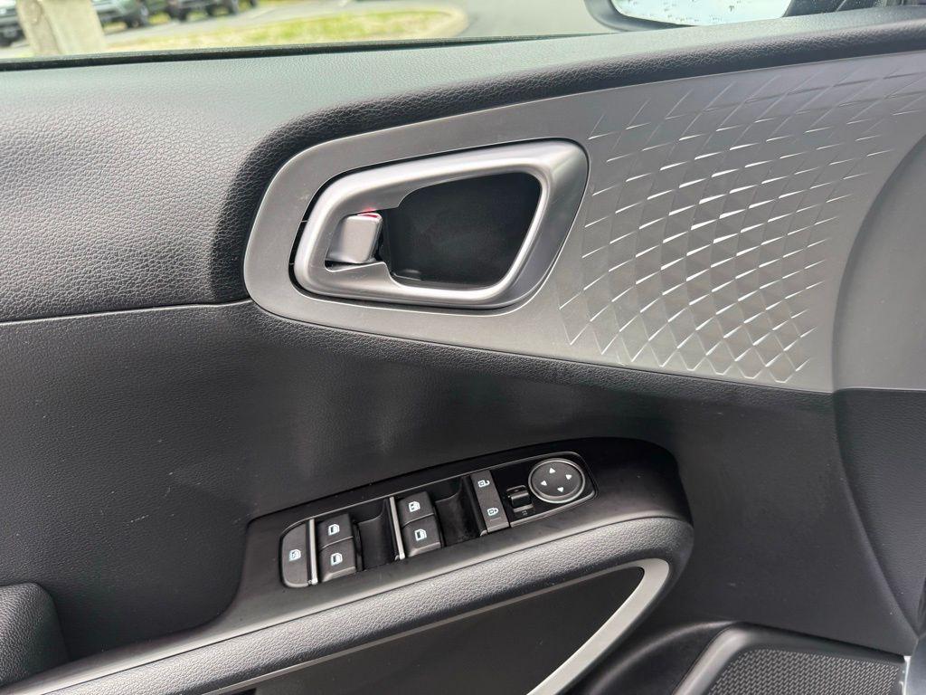 used 2022 Kia Soul car, priced at $19,042