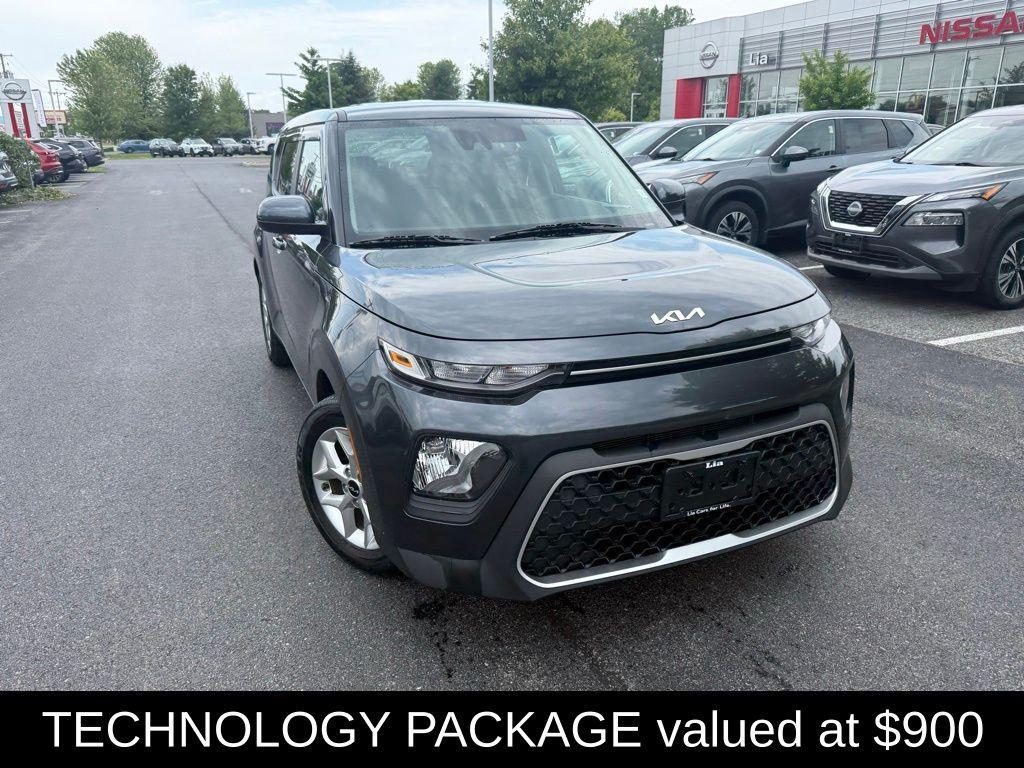used 2022 Kia Soul car, priced at $19,042