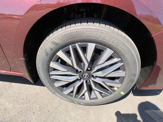new 2025 Nissan Altima car, priced at $33,265