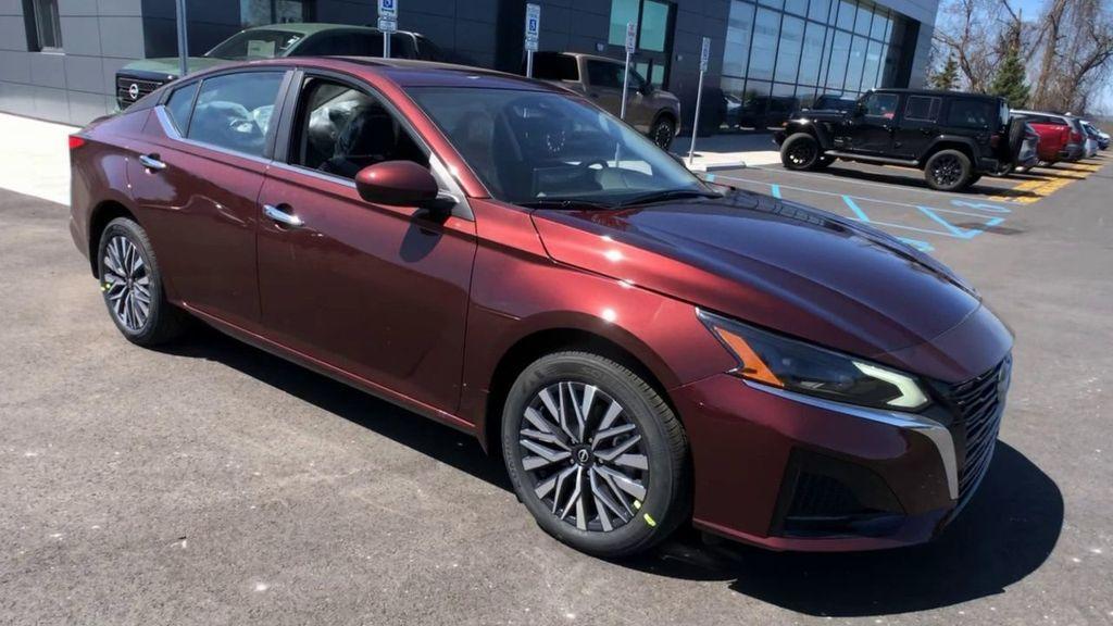 new 2025 Nissan Altima car, priced at $33,265