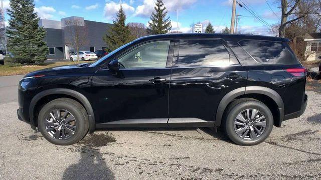 new 2024 Nissan Pathfinder car, priced at $37,480