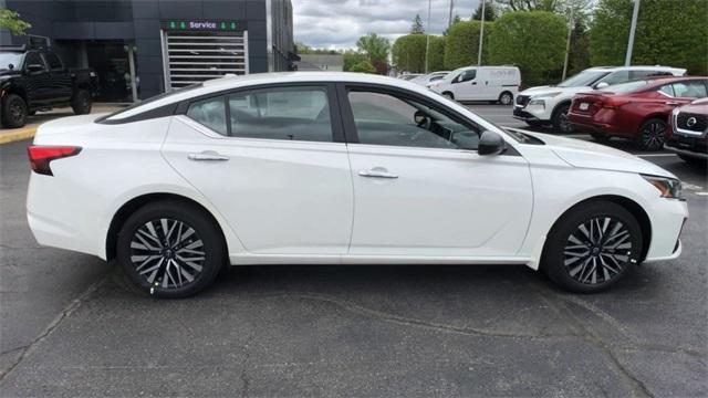 new 2025 Nissan Altima car, priced at $30,300