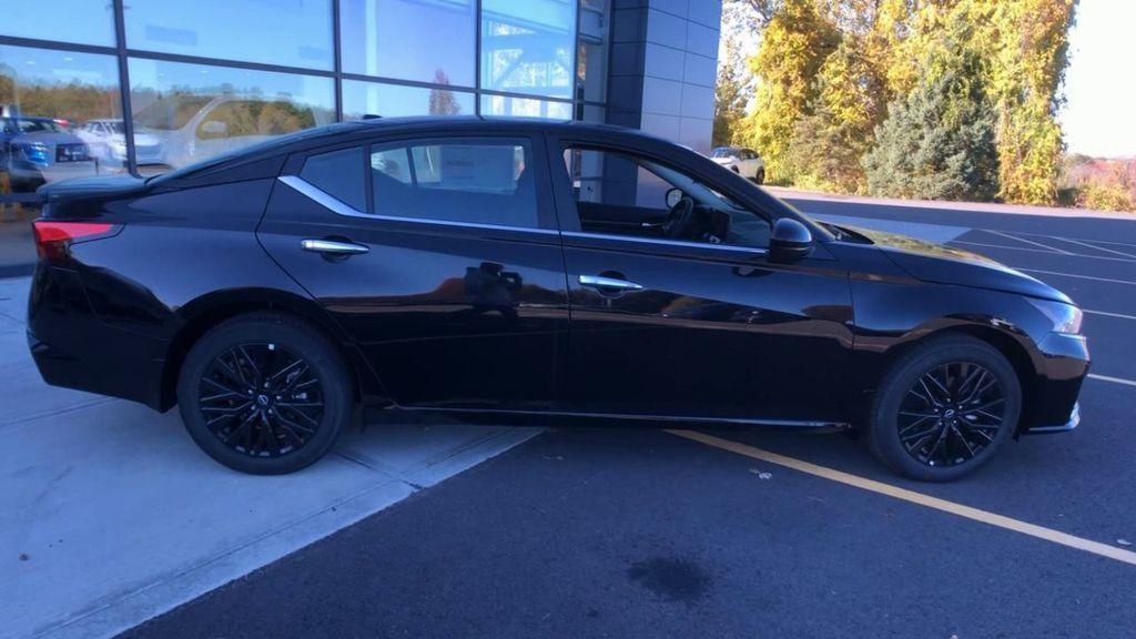 new 2025 Nissan Altima car, priced at $31,945