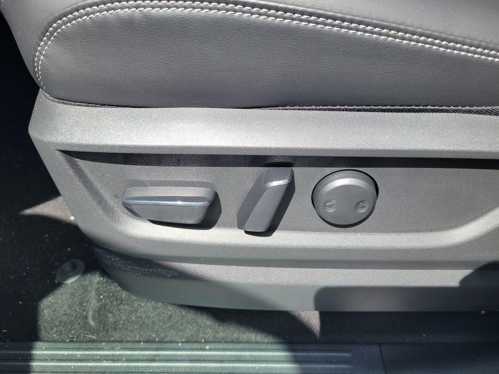 new 2025 Nissan Armada car, priced at $67,722