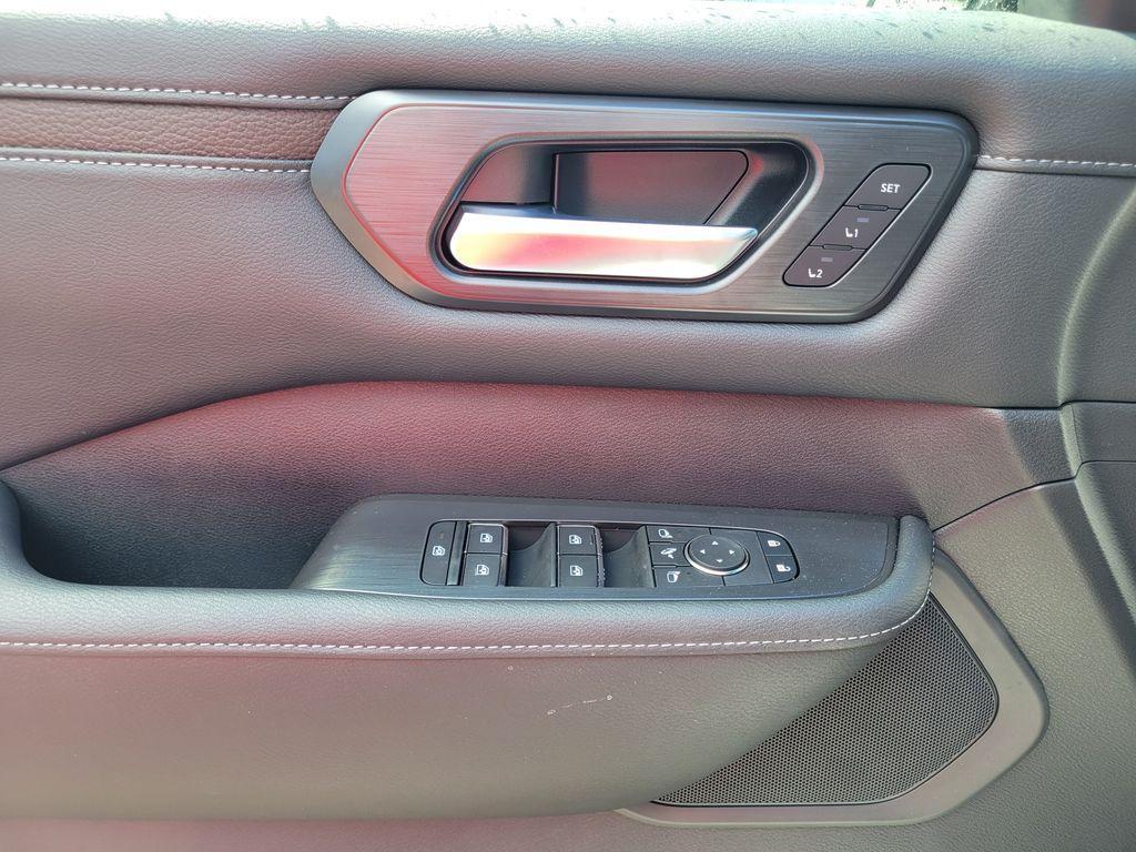 new 2025 Nissan Armada car, priced at $67,722