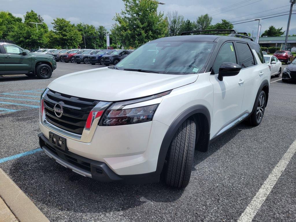 new 2025 Nissan Pathfinder car, priced at $53,050