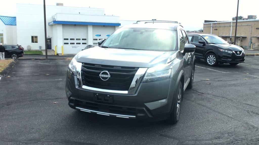 new 2025 Nissan Pathfinder car, priced at $41,565