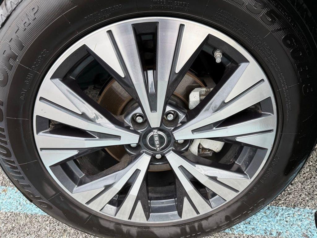 used 2022 Nissan Rogue car, priced at $24,942