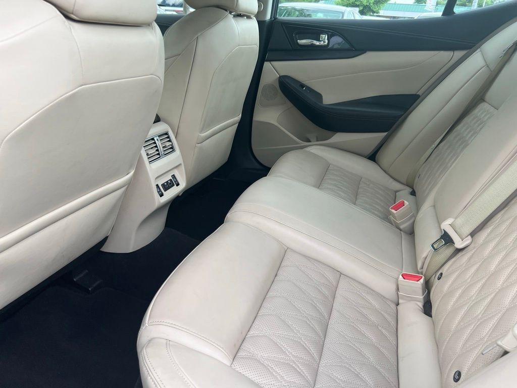 used 2023 Nissan Maxima car, priced at $32,942