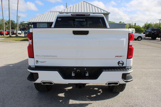 used 2024 Chevrolet Silverado 1500 car, priced at $61,995