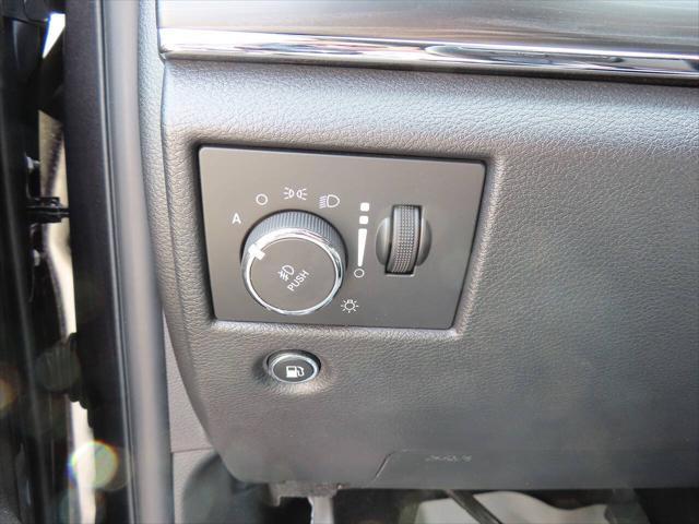 used 2020 Jeep Grand Cherokee car, priced at $25,980