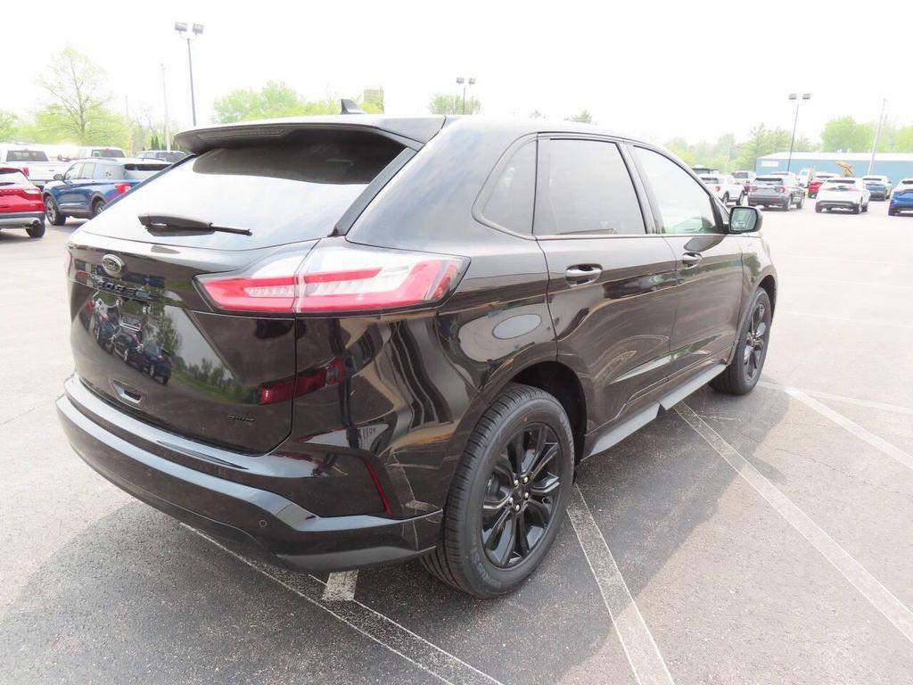 new 2024 Ford Edge car, priced at $36,872