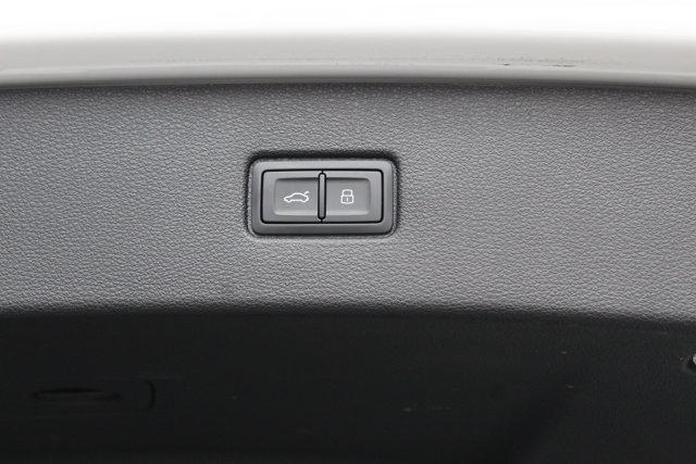 used 2025 Audi Q7 car, priced at $61,990