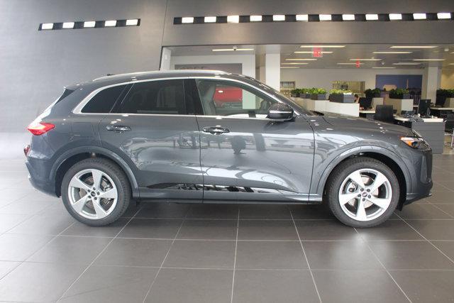 new 2025 Audi Q5 car, priced at $64,250