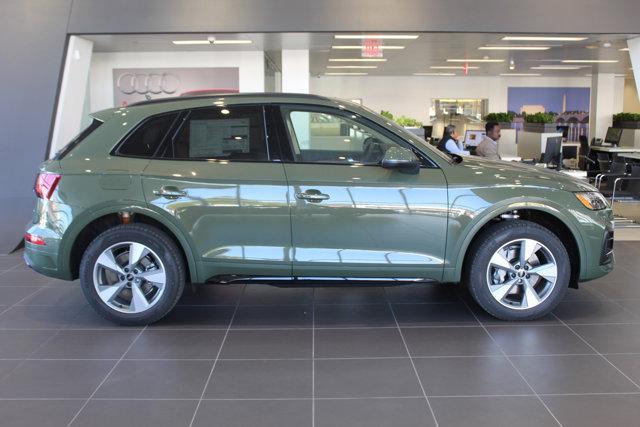 new 2025 Audi Q5 car, priced at $52,188