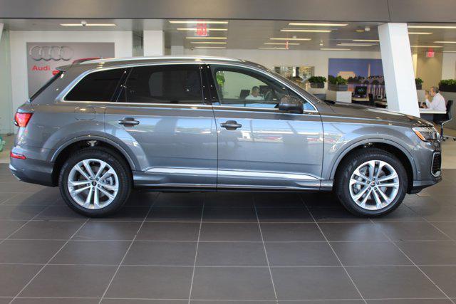 new 2025 Audi Q7 car, priced at $64,188