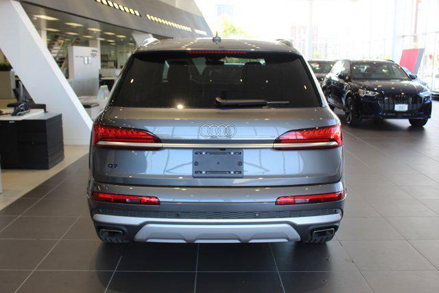 new 2025 Audi Q7 car, priced at $64,188