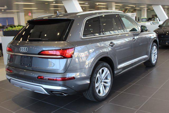 new 2025 Audi Q7 car, priced at $64,188