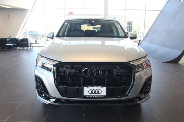 new 2025 Audi Q7 car, priced at $74,790