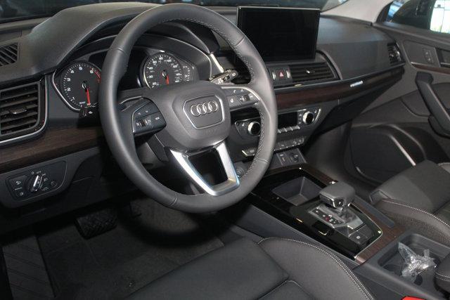 new 2025 Audi Q5 car, priced at $47,650