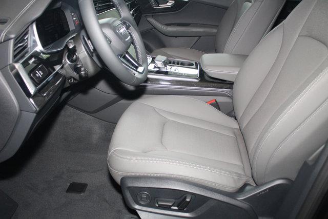 new 2025 Audi Q7 car, priced at $76,950