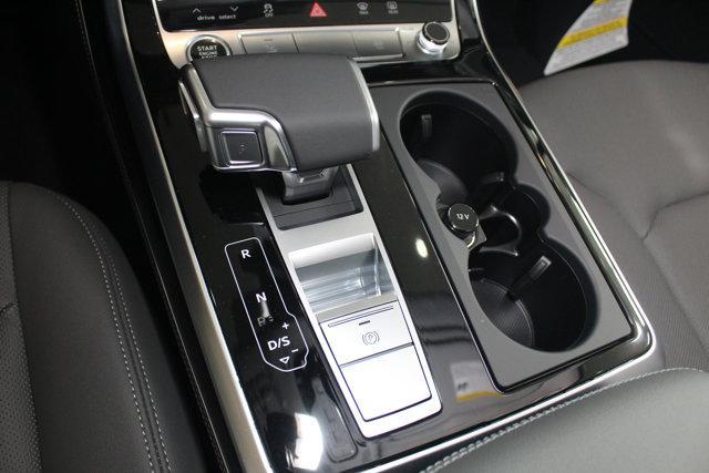 new 2025 Audi Q7 car, priced at $76,950