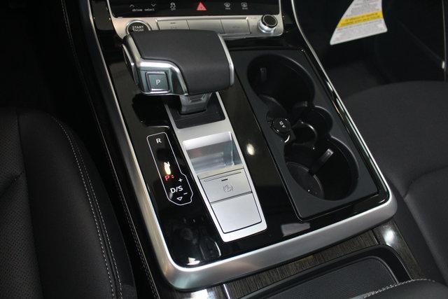 new 2025 Audi Q7 car, priced at $77,580