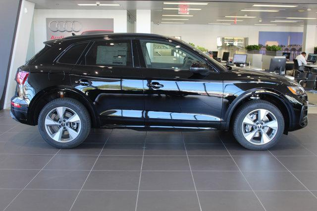 new 2025 Audi Q5 car, priced at $46,188