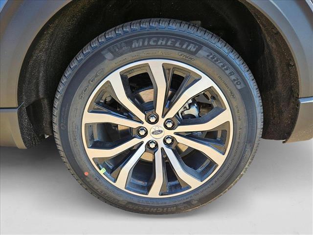 new 2025 Ford Explorer car, priced at $41,995