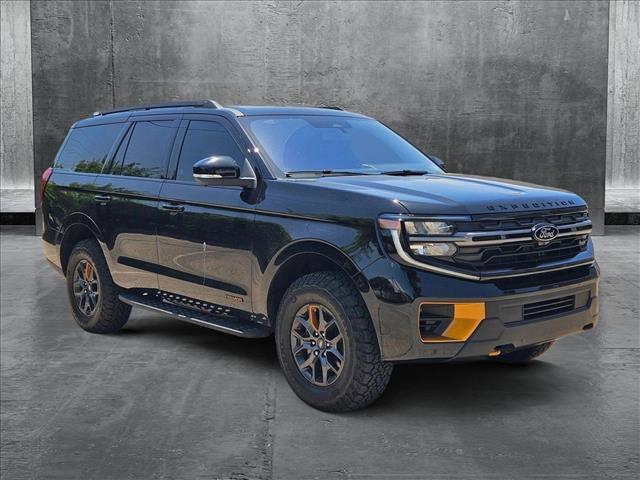 new 2025 Ford Expedition car, priced at $83,025