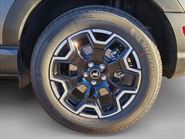 new 2025 Ford Bronco Sport car, priced at $33,995